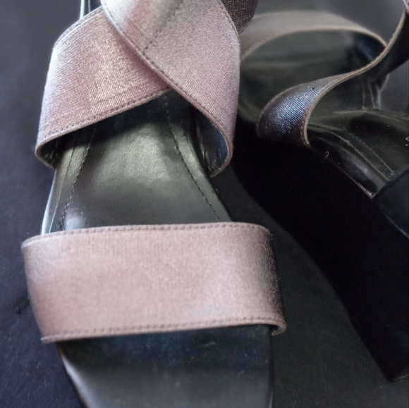 Shoes - Picture 6 of 7